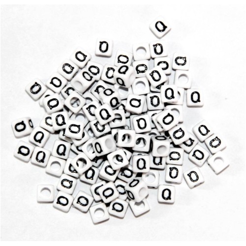 BLACK LETTER - Q ON WHITE 6mm CUBE 10 pcs. pack