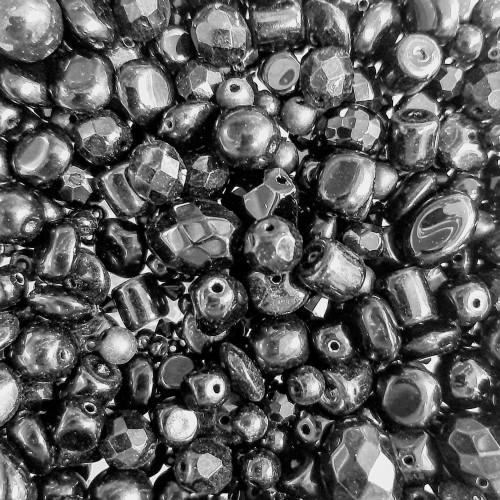 GLASS BLACK 2 to 14mm SHAPE AND SIZE MIX