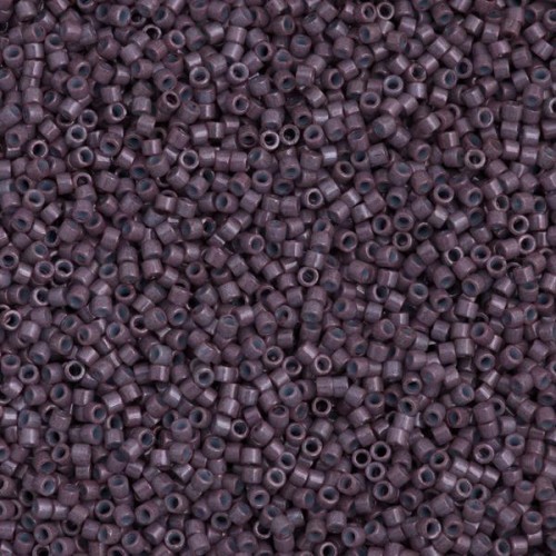 DELICA ROUND 11/0 (1,6mm), DB-662 Opaque Dyed Dark Purple