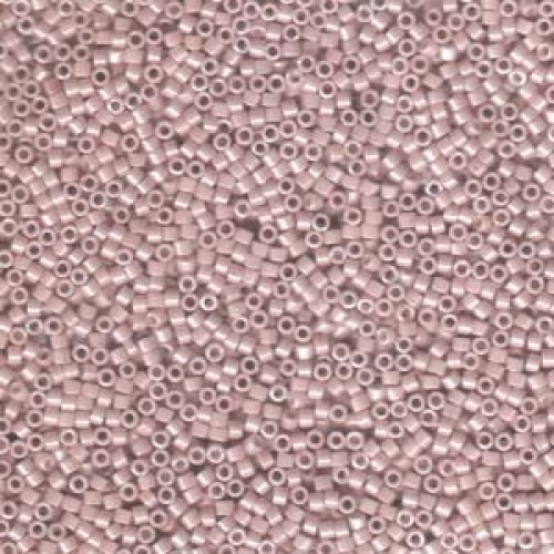 DELICA ROUND 11/0 (1,6mm), DB-1535 Opaque Pink Champagne Ceylon