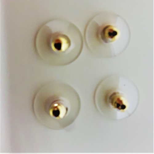 EARNUT Gold Colour/ Silicon