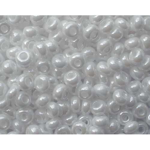 ROUND ROCAILLES  6/0 Opaque White Luster 46102 - 50gr