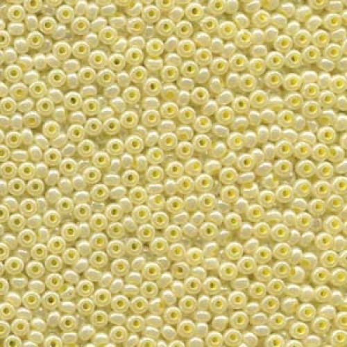 ROUND ROCAILLES  8/0 Opaque Luster Yellow 37186