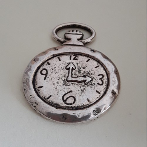 Clock 32x30 mm Antique Silver