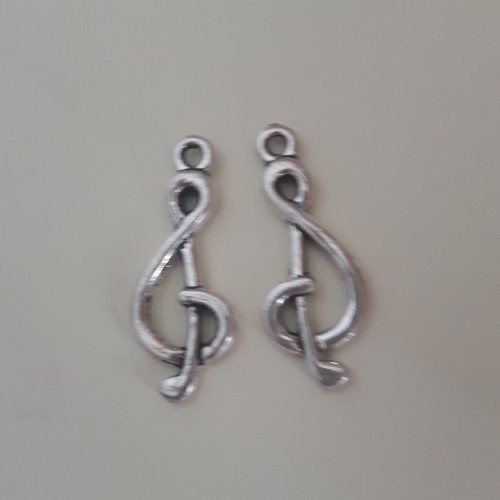 C-CLEF 26x12mm Antique Silver