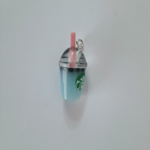 Menthe Shake Cup With Straw Pendant